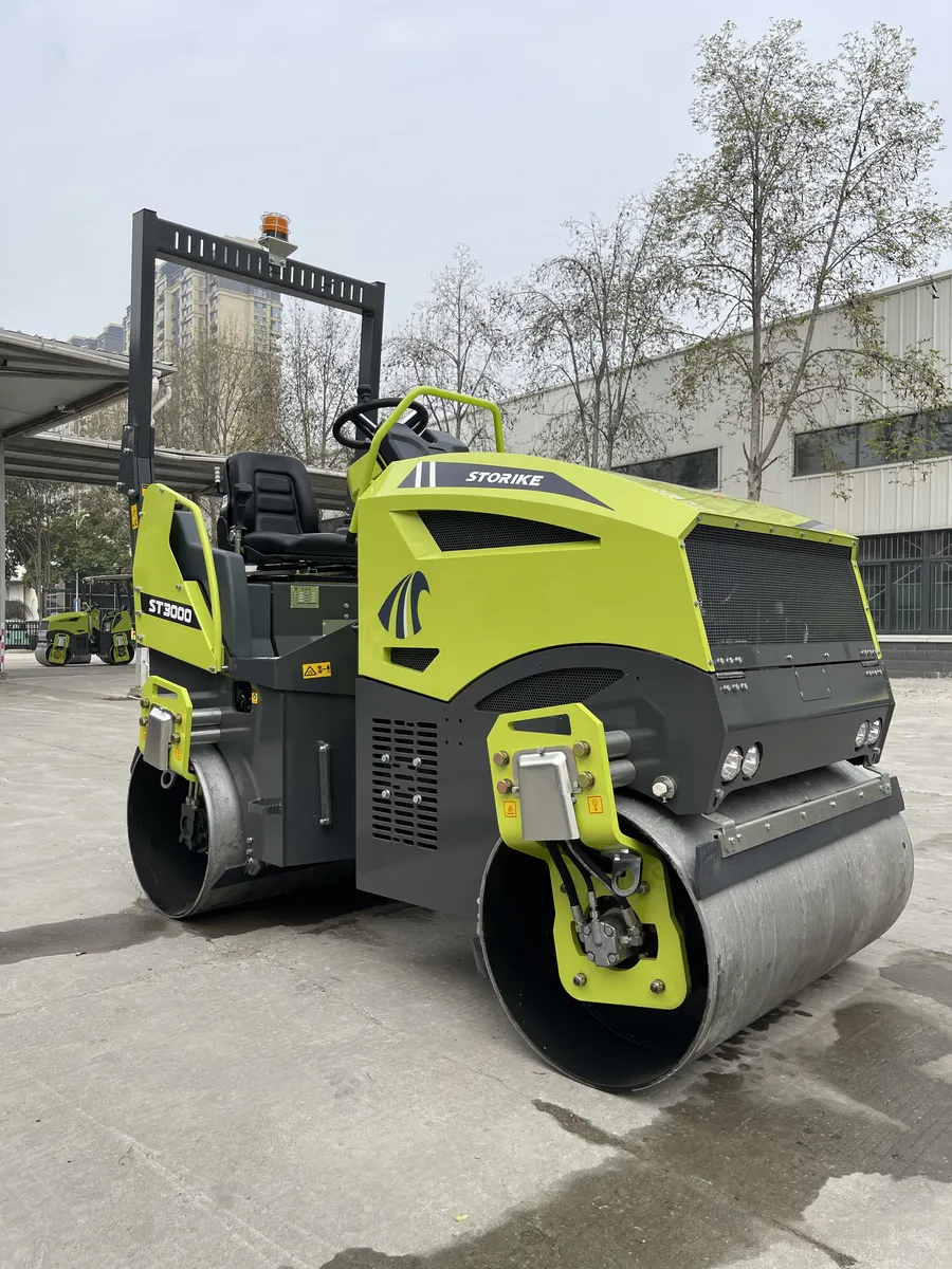 Ride-on Tandem Road Roller — 1